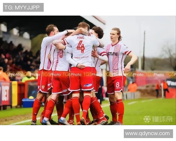 巴萨与上海上港激战在即球迷期待精彩对决与精彩进球